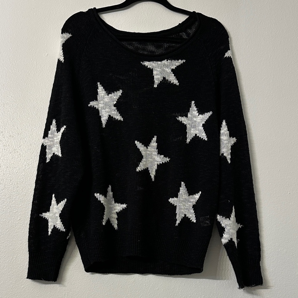 Black Star Pattern Sweater